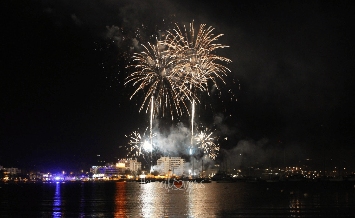 Fuegos artificiales del 24 de agosto en san antonio